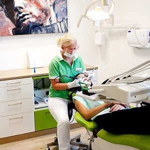 Laser-Zahnfleischbehandlung